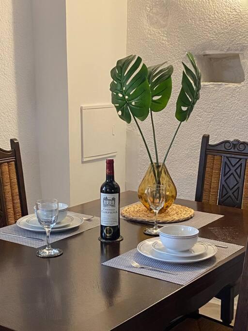 Spacious 1 Bed Home With Shared Pool Champagnac-la-Rivière Exteriör bild
